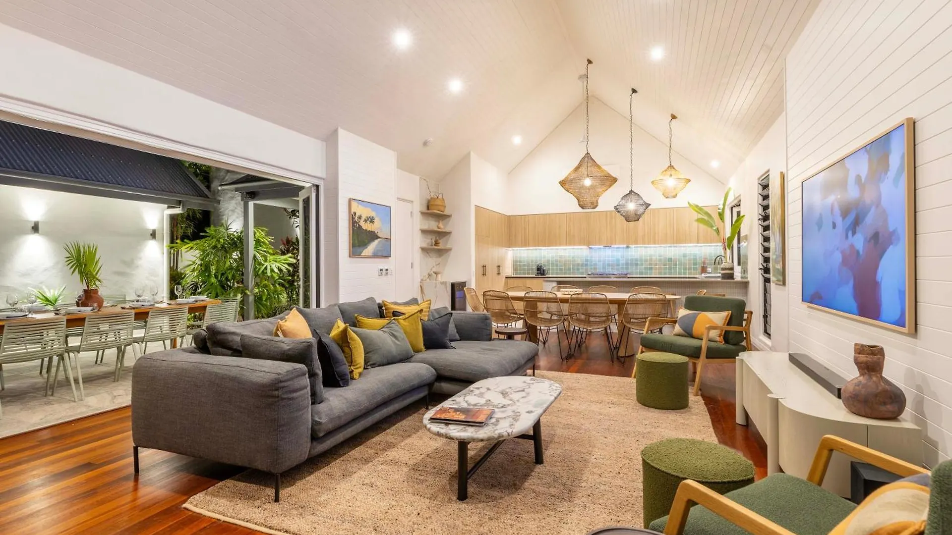 Sea Pavilion - Luxury Home Sleeps 12 Guests Port Douglas 0*,  Ausztrália